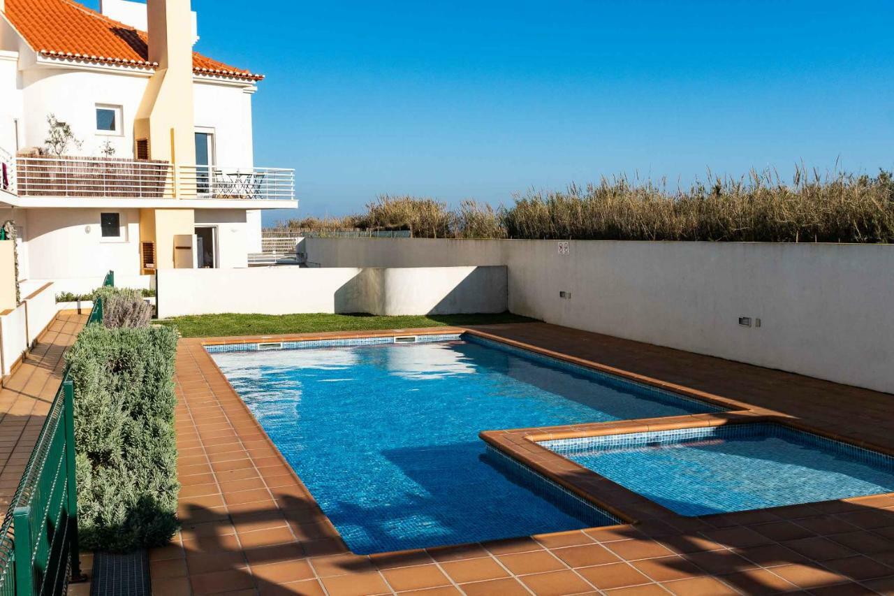 Apartments Baleal: Sunshine By The Pool Ferrel  Dış mekan fotoğraf